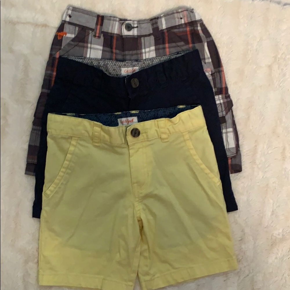 SOLD!!!!!!!!Lot of 3. Boys Chino Shorts size 5.